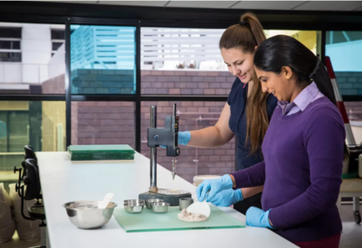 下一秒變身黑科技工程師？迪肯大學教學設備研發助你圓夢