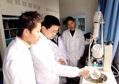 進校分數高、出校就業難的5大專業，第一名連續三年被亮紅牌